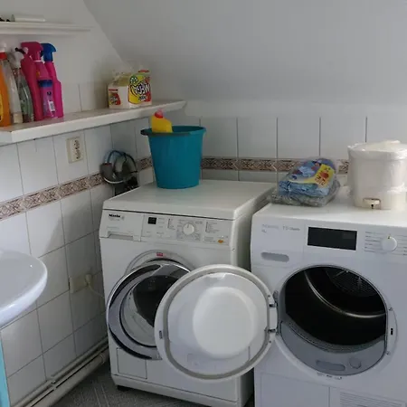 Sharon's And Ser's Place In Heer-maastricht 아파트 마스트리흐트